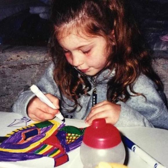 Meet your Posher, Joanie - Picture 1 of 1